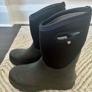 Youth BOGS Black Waterproof Boots